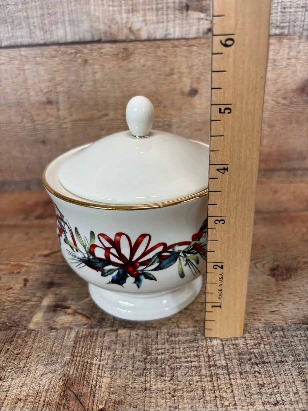 Lenox Winter Greetings Sugar & Creamer Set New in Original Box MSRP $100
